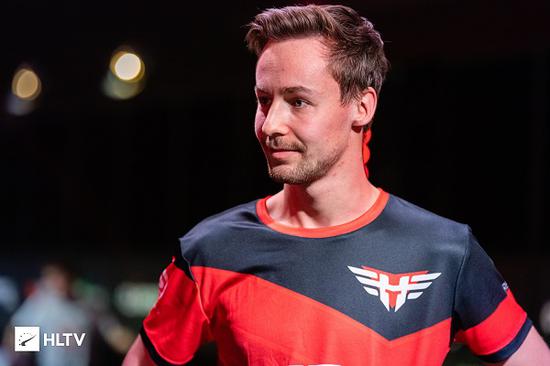 FEVM迷你主机搭载英特尔Panther Lake处理器全面解析性能配置与扩展性